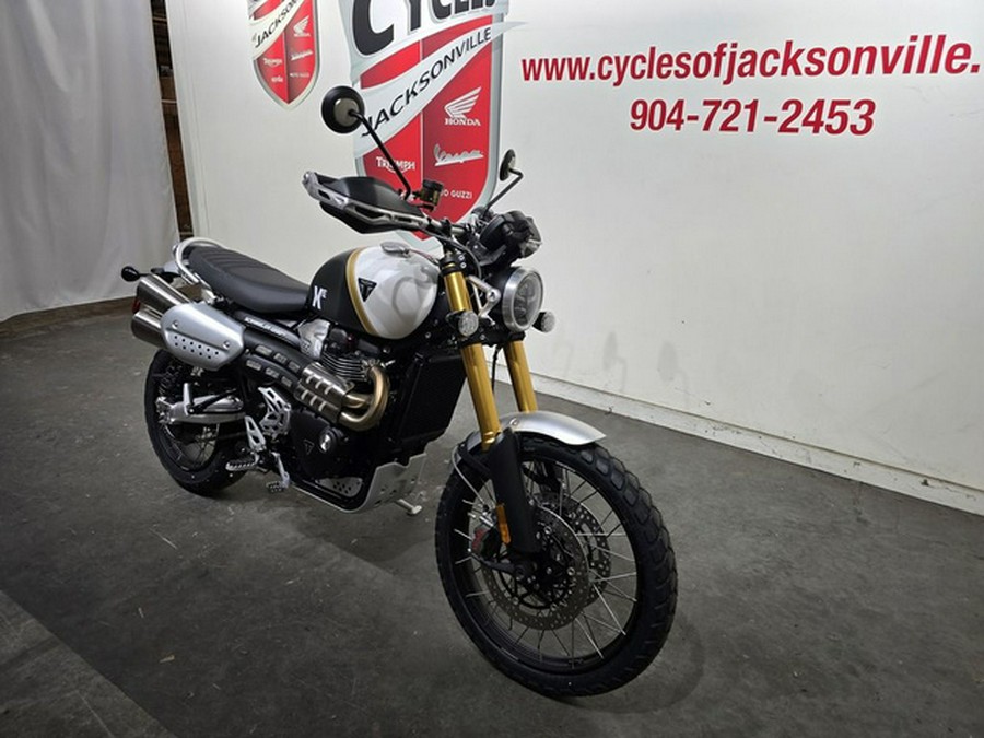 2026 Triumph Scrambler 1200 XE Matte khaki green