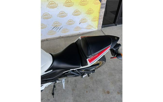 2022 Yamaha YZF-R3 World GP 60th Anniversary Edition