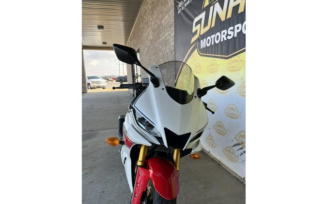 2022 Yamaha YZF-R3 World GP 60th Anniversary Edition