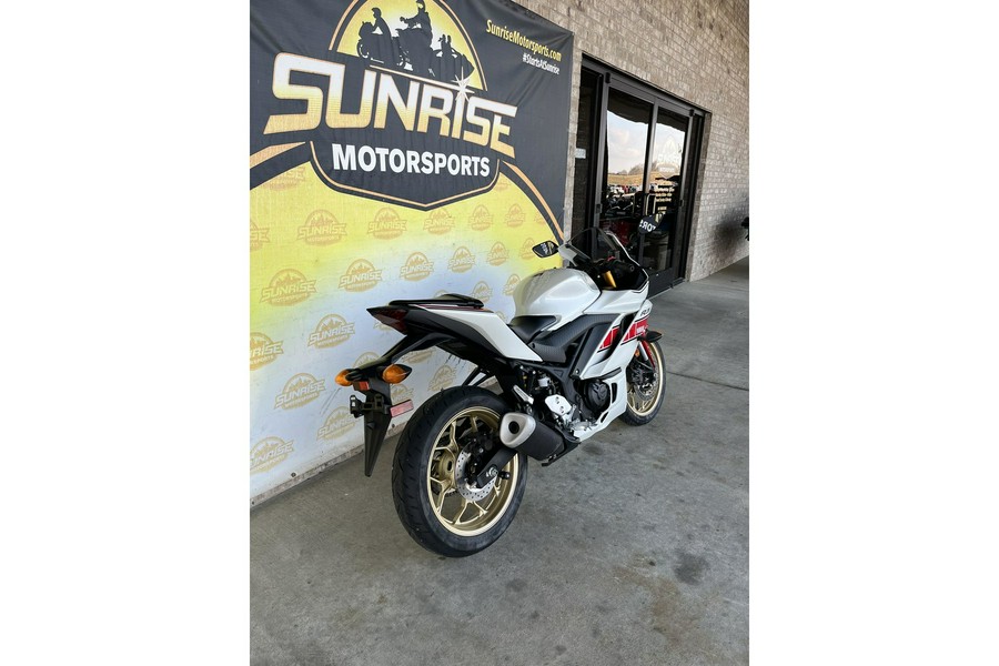 2022 Yamaha YZF-R3 World GP 60th Anniversary Edition