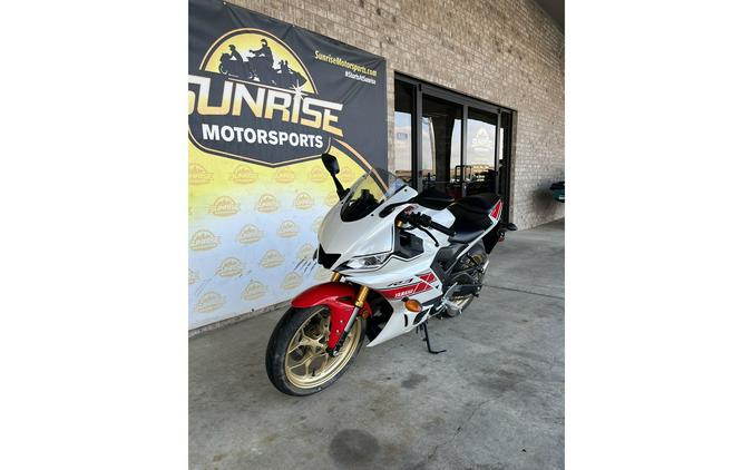 2022 Yamaha YZF-R3 World GP 60th Anniversary Edition