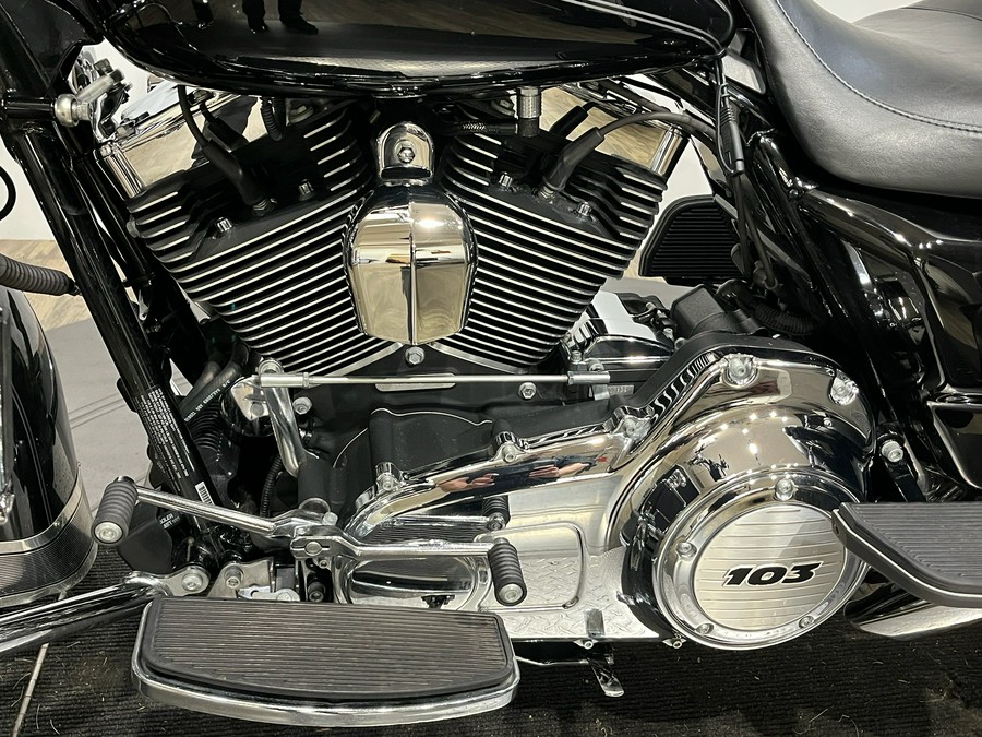 2011 Harley-Davidson Road King® Classic