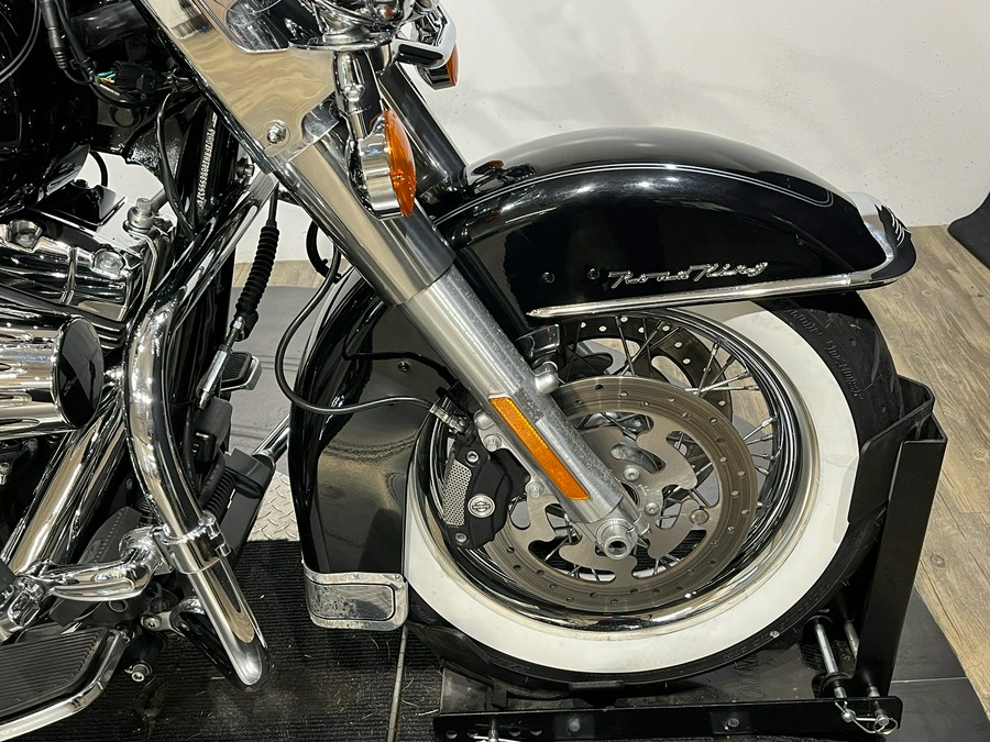 2011 Harley-Davidson Road King® Classic