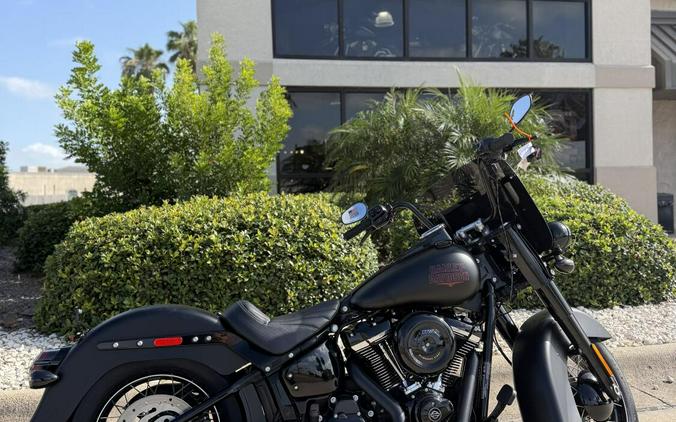 2026 Harley-Davidson Deadwood BLACK DENIM