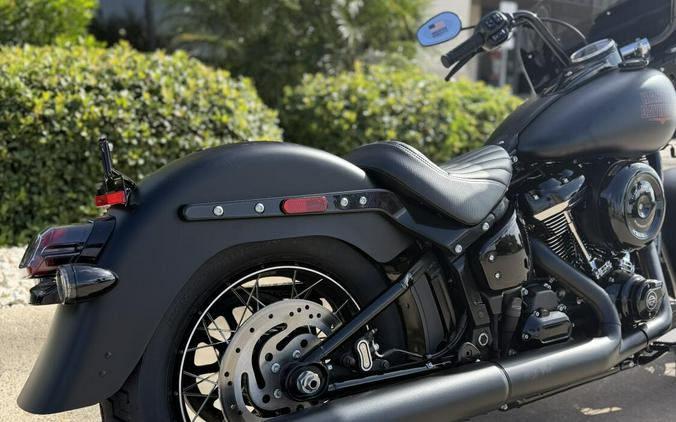 2026 Harley-Davidson Deadwood BLACK DENIM