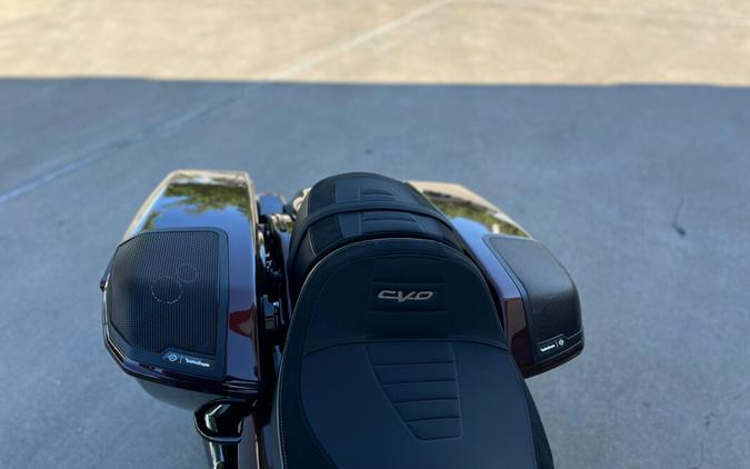 2024 Harley-Davidson® CVO™ Street Glide® Copperhead