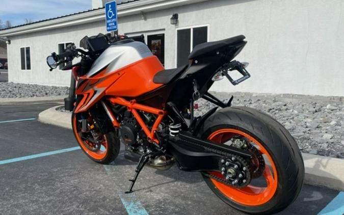 2022 KTM 1290 Super Duke R EVO