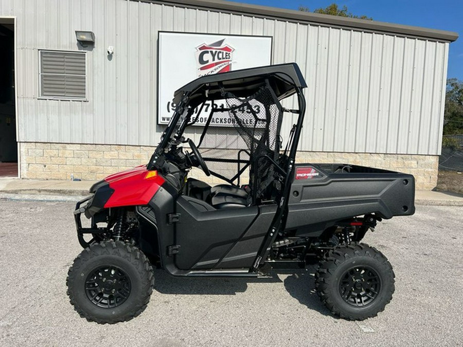 2026 Honda Pioneer 700 Deluxe
