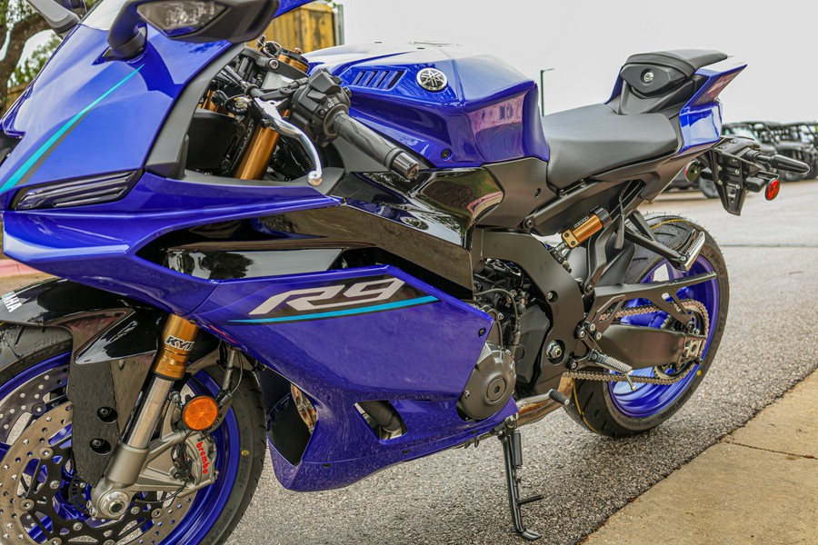 2026 YAMAHA YZF-R9