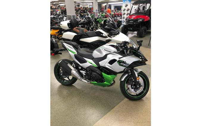 2024 Kawasaki Ninja® 7 Hybrid ABS