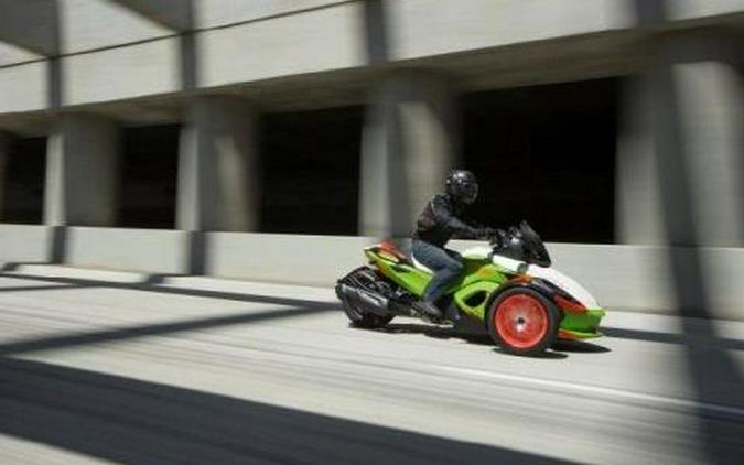 2015 Can-Am Spyder® RS-S Special Series SE5