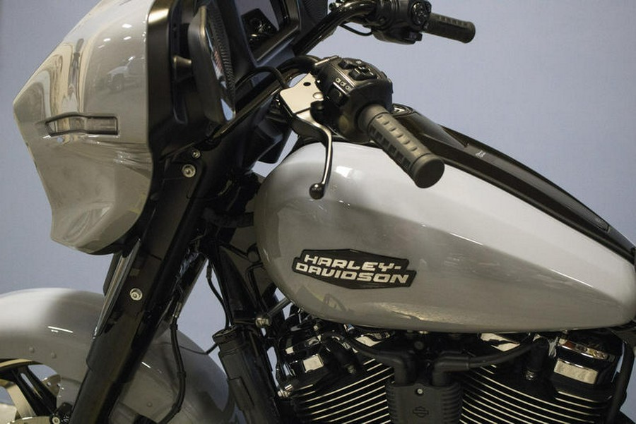 2025 Harley-Davidson® FLHX - Street Glide®