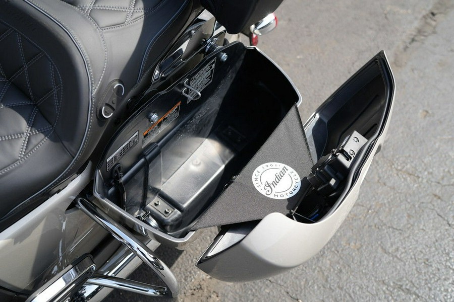 2026 Indian Motorcycle Pursuit Limited Silver Quartz Metallic