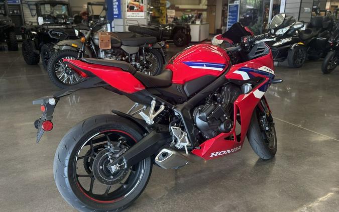 2026 Honda® CBR650R E-Clutch