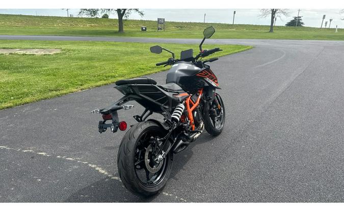 2026 KTM Duke 390