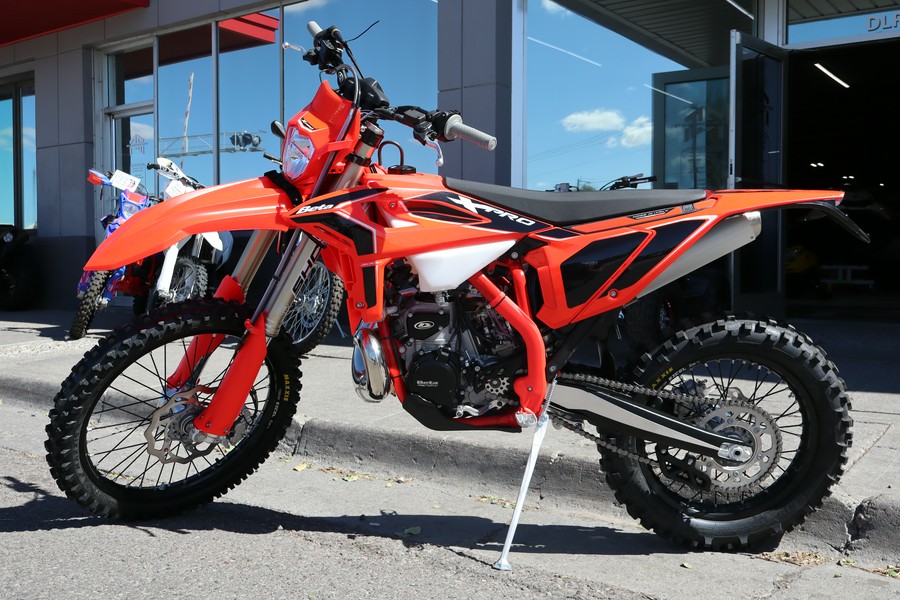 2027 300 RR X-Pro - Beta Motorcycles