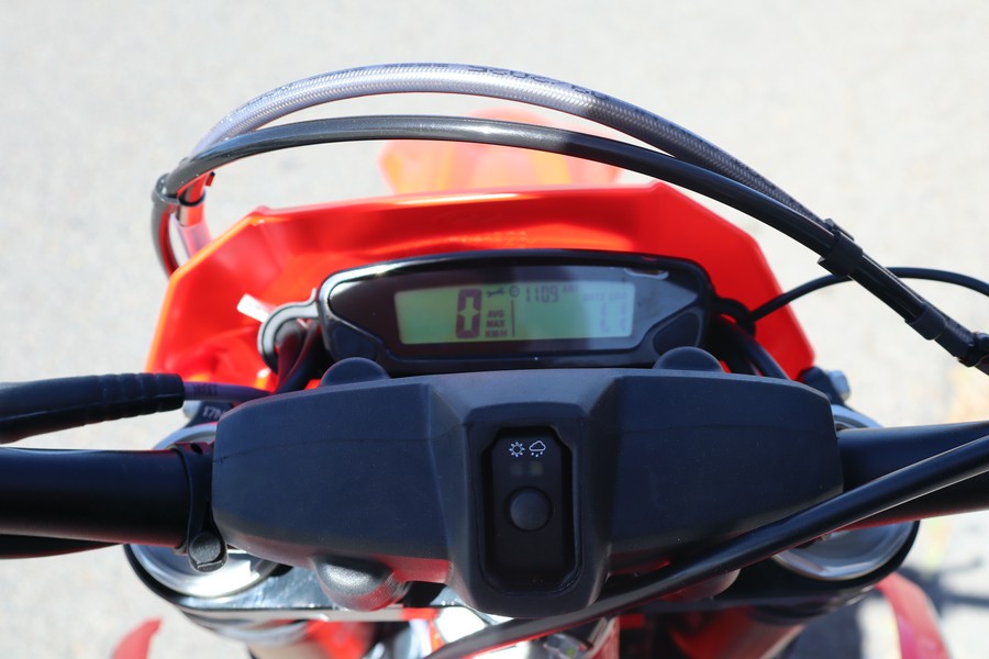 2027 300 RR X-Pro - Beta Motorcycles