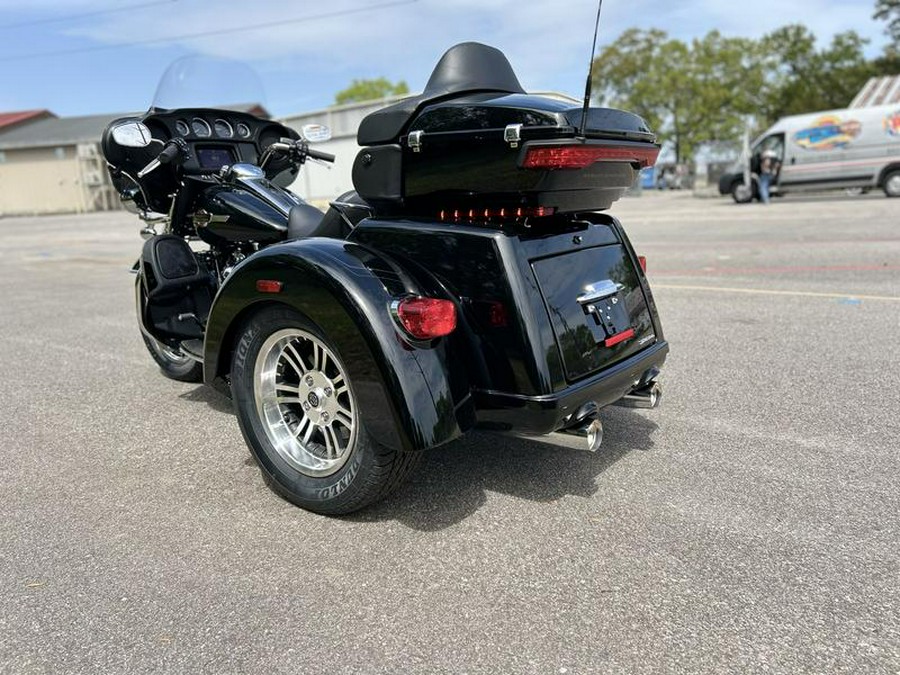 2024 Harley-Davidson® FLHTCUTG - Tri Glide® Ultra