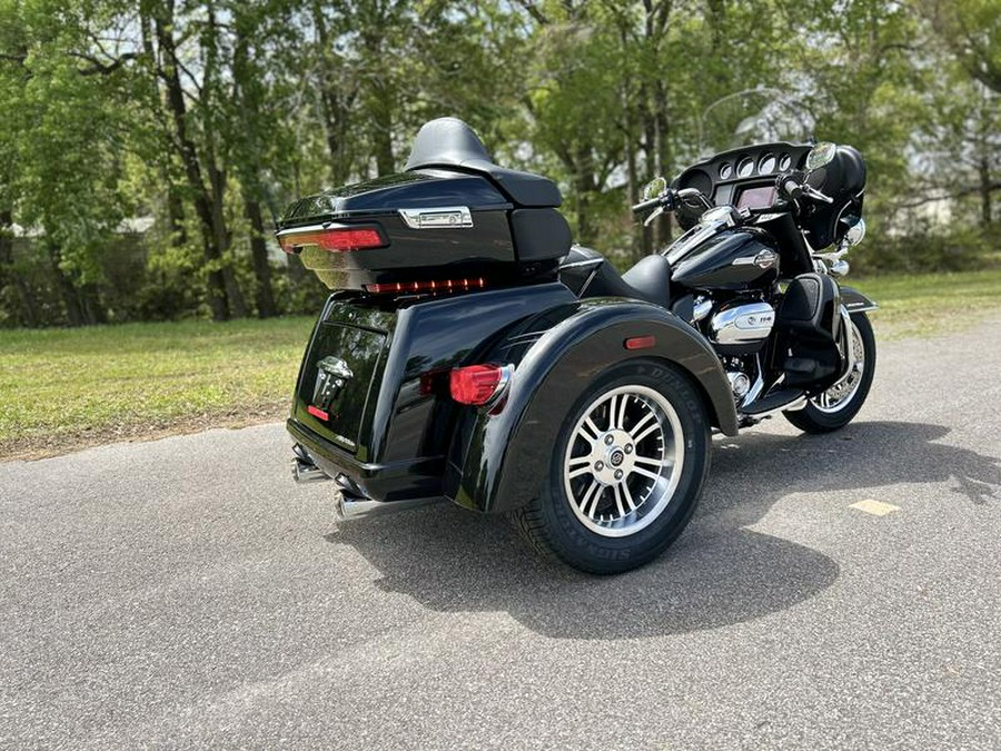 2024 Harley-Davidson® FLHTCUTG - Tri Glide® Ultra