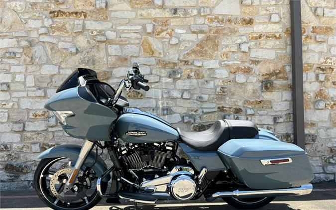 2024 Harley-Davidson Road Glide ! SHRKSKN/CHRME