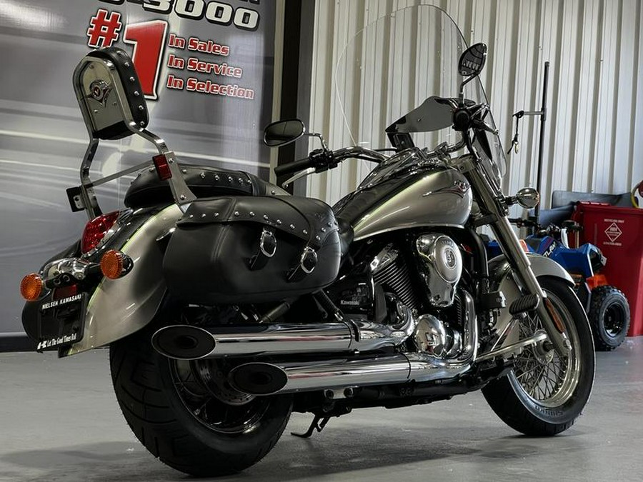 2020 Kawasaki Vulcan® 900 Classic LT