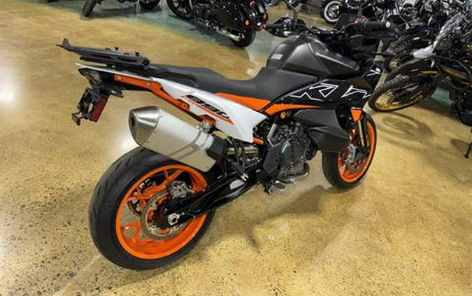 2024 KTM 890 SMT