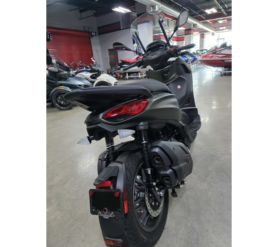 2027 Piaggio BV 400 S