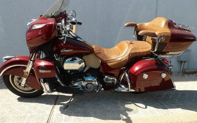 2019 Indian Roadmaster Burgundy Metallic Icon Series Dirt Track SmokeThunder Black Smoke