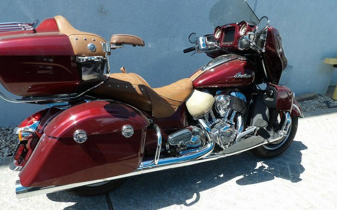 2019 Indian Roadmaster Burgundy Metallic Icon Series Dirt Track SmokeThunder Black Smoke