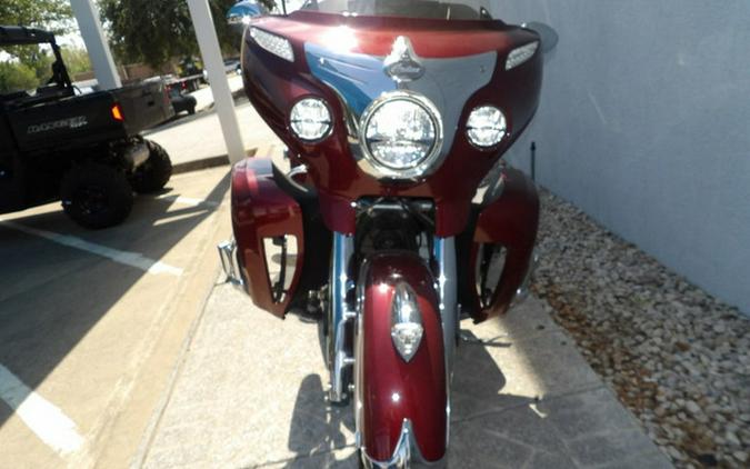2019 Indian Roadmaster Burgundy Metallic Icon Series Dirt Track SmokeThunder Black Smoke
