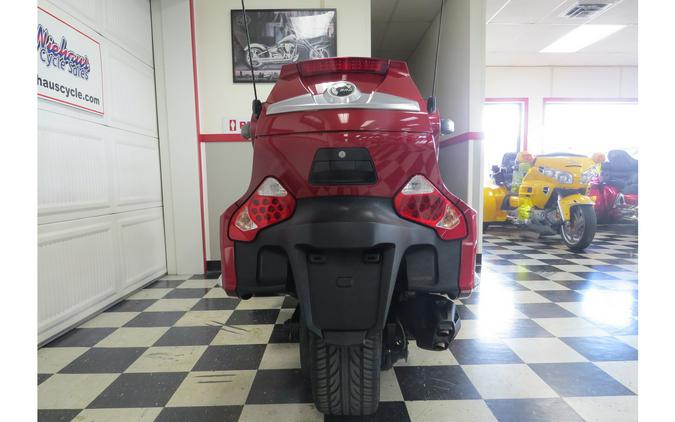 2015 Can-Am Spyder RTS SE6