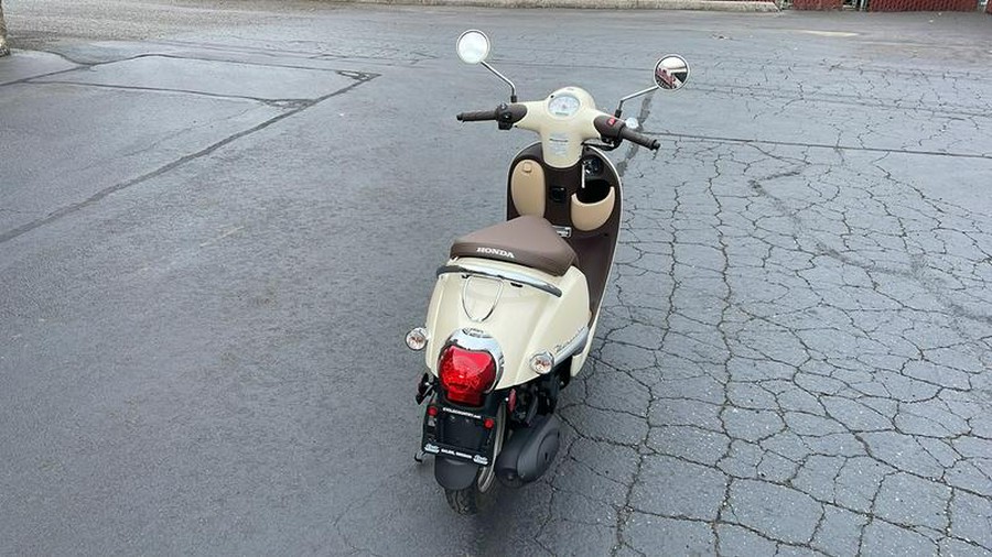 2019 Honda® Metropolitan