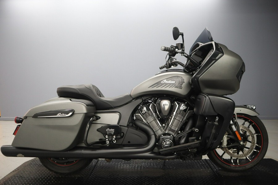 2023 Indian Motorcycle Challenger Dark Horse