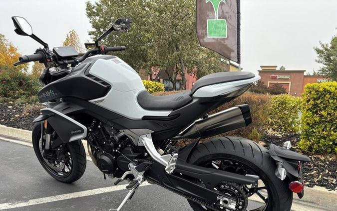2026 CFMOTO 800NK