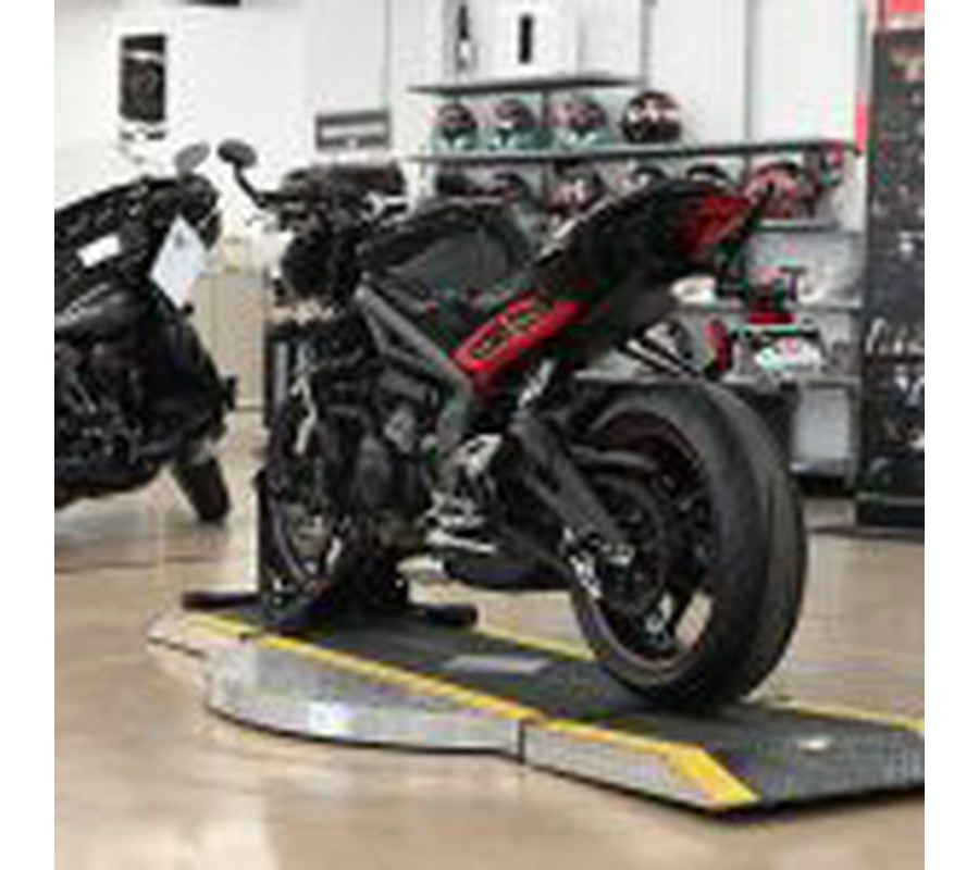 2021 Triumph Street Triple R