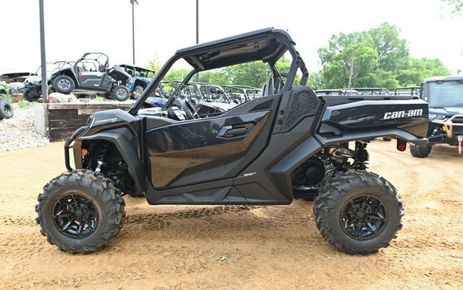 2025 Can-Am Commander XT 700