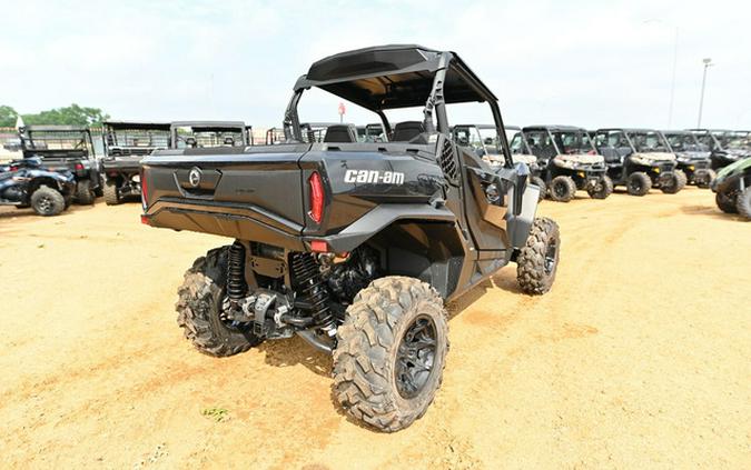 2025 Can-Am Commander XT 700
