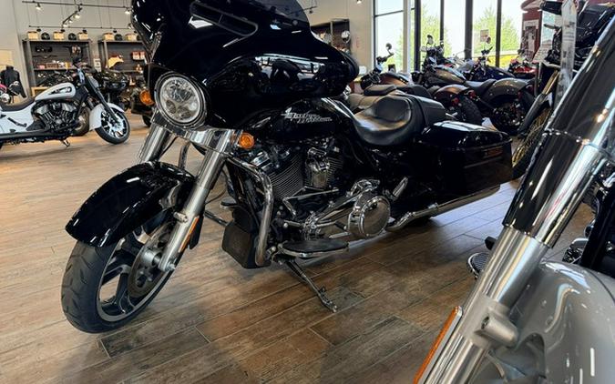 2018 Harley-Davidson Street Glide FLHX