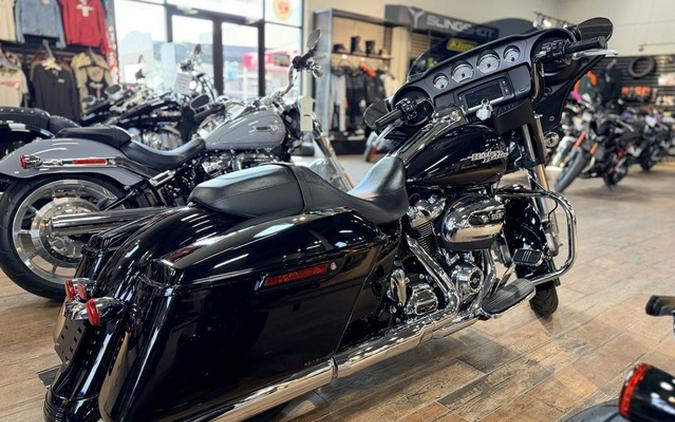 2018 Harley-Davidson Street Glide FLHX