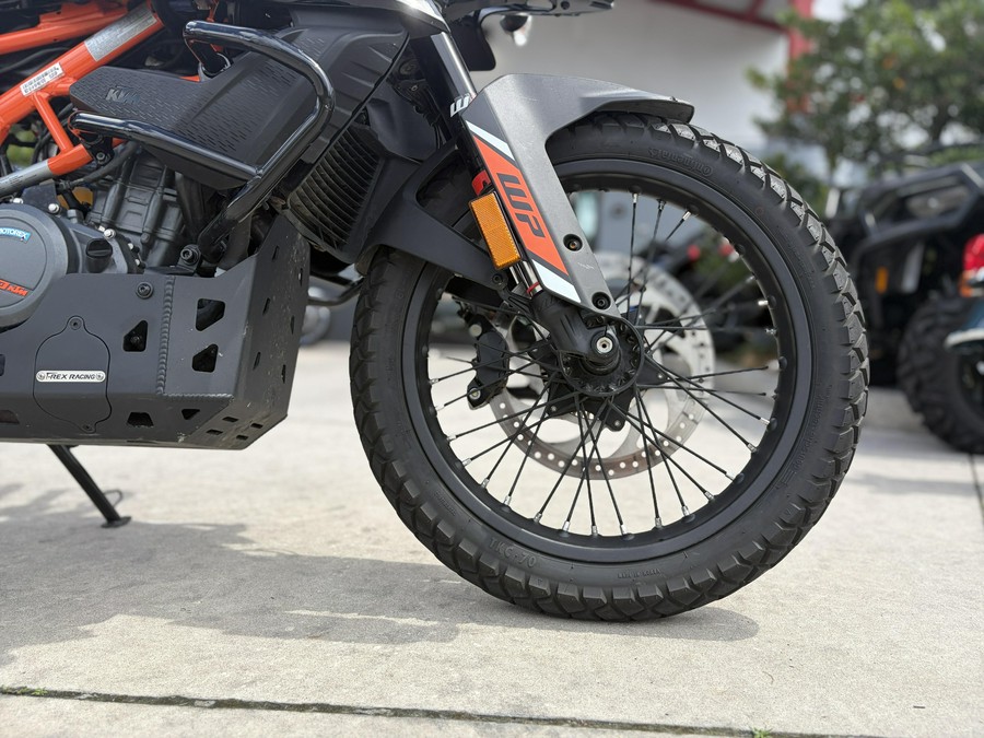 2026 KTM 390 SMC R