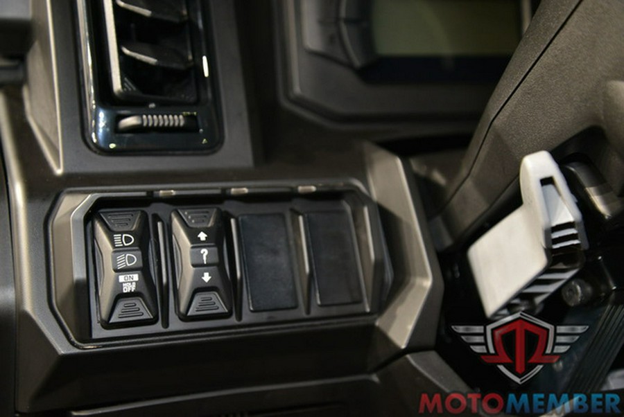 2026 Can-Am Defender MAX LONE STAR CAB HD11