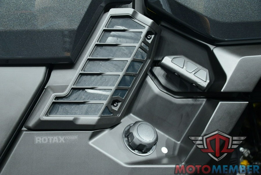 2026 Can-Am Defender MAX LONE STAR CAB HD11