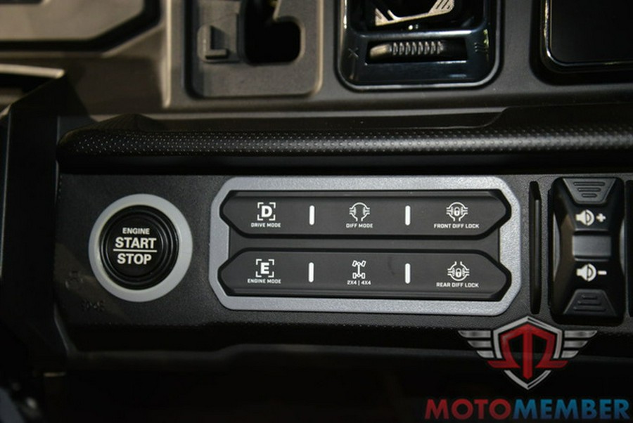 2026 Can-Am Defender MAX LONE STAR CAB HD11