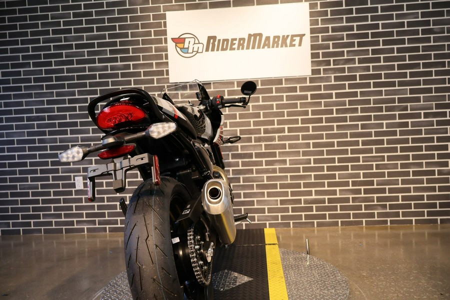 2026 Triumph Thruxton 400