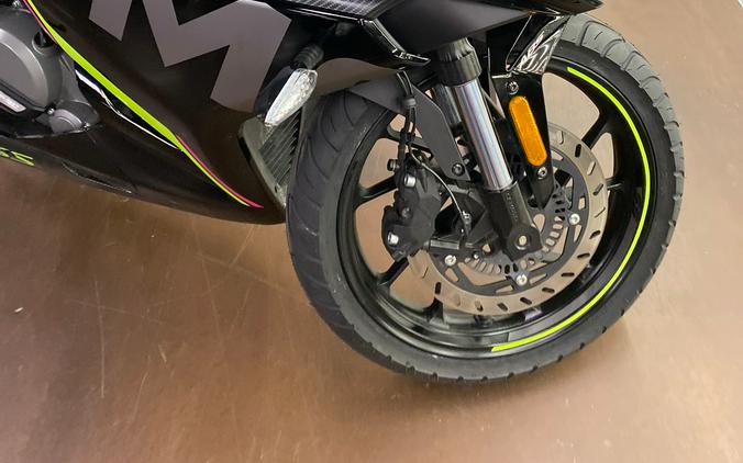 2022 CFMOTO 300SS