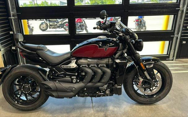 2025 Triumph ROCKET 3 GT SAPPHIRE BLACK/CARNIVAL RED/SILVER ICE