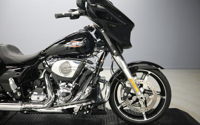 2025 Harley-Davidson Street Glide FLHX