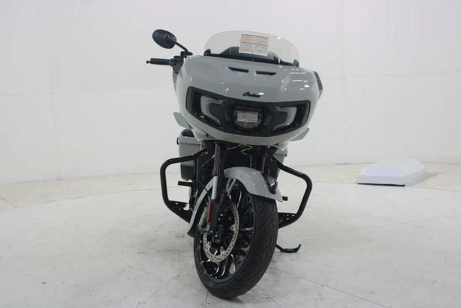 2026 Indian Challenger Dark Horse 112 Chalk with Black Metallic