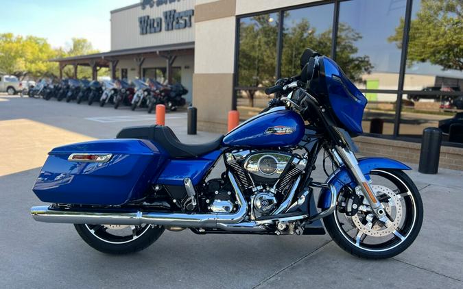 2024 Harley-Davidson® Street Glide® Blue Burst