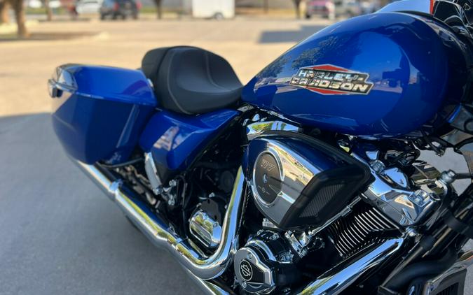 2024 Harley-Davidson® Street Glide® Blue Burst